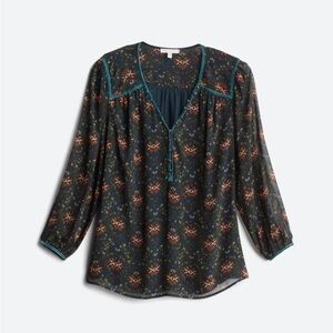 PALE SKY- Valerio Piping Detail Top- 1X- Stitch Fix- Navy and Green Print